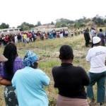 murdered-woman-residents-jostle_600x343